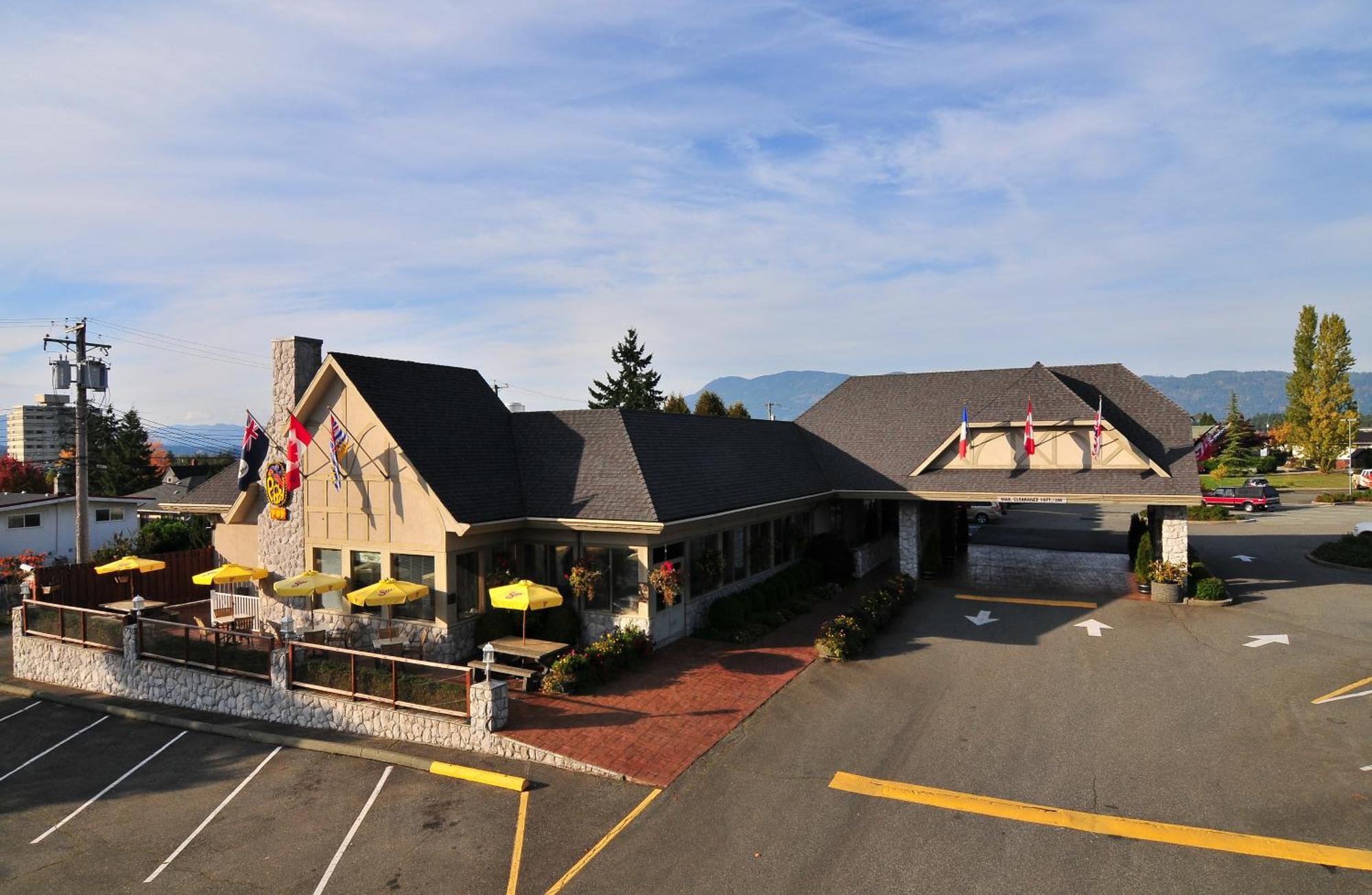 The Hospitality Inn Port Alberni Exterior photo